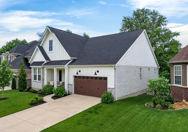 Photo 2 of Sale Pending at 2742 White Pine Dr, Ft Mitchell, KY 41017 | MLS# 643268 | Listing updated on 2026-06-04