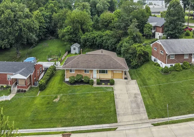 Homes for sale in Erlanger, KY | 410 Silverlake Ave, Erlanger, KY 41018 | MLS# 643591