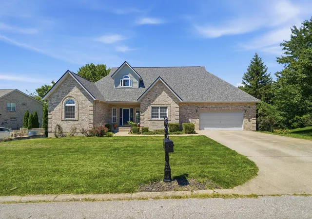 Homes for sale in Dry Ridge, KY | 111 Beverly Ln, Dry Ridge, KY 41035 | MLS# 643436
