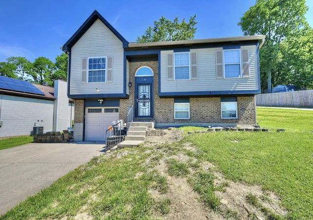 Homes for sale in Independence, KY | 1204 Constitution Dr, Independence, KY 41051 | MLS# 643345