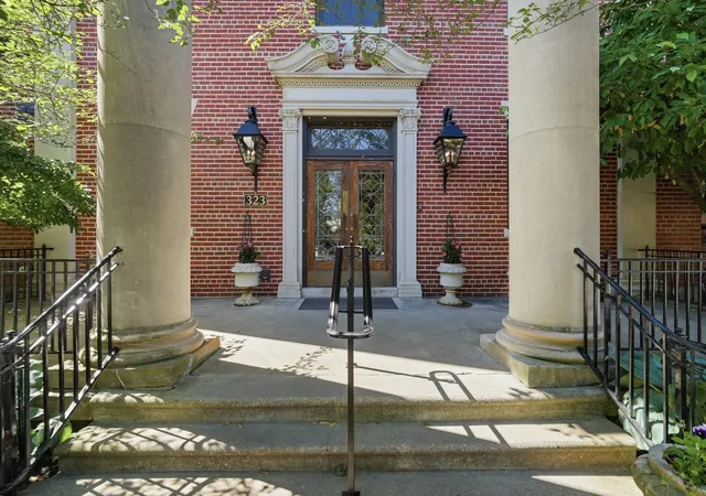 Homes for sale in Covington, KY | 323 E 2nd St, Covington, KY 41011