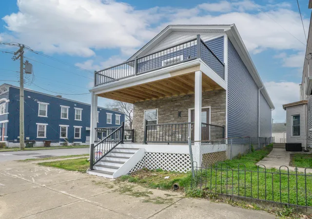 3rd image of 1333 Russell St, Covington, KY 41011 | MLS# 643394