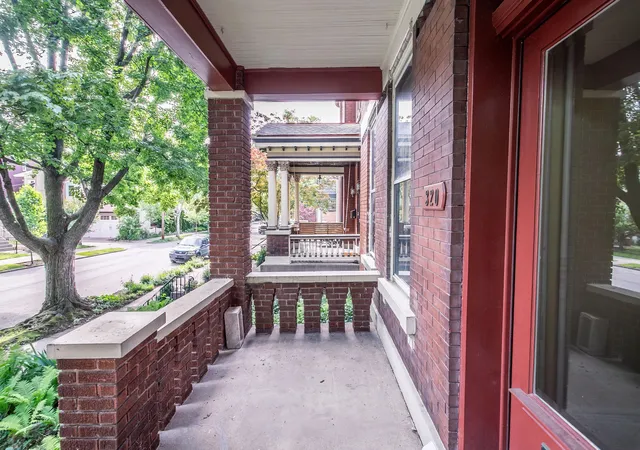 Homes for sale in Newport, KY | 320 Overton St, Newport, KY 41071 | MLS# 643626