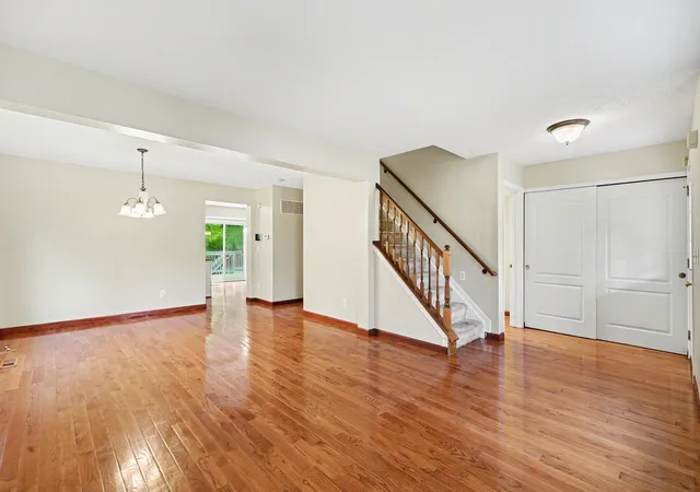 Homes for sale in Independence, KY | 6352 Pembroke Dr, Independence, KY 41051 | MLS# 643505