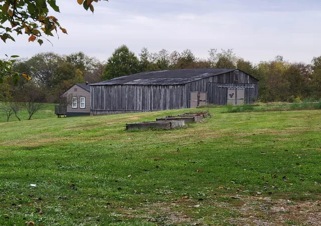 Homes for sale in Glencoe, KY | 220 Old Eagle Tunnel Rd, Glencoe, KY 41046 | MLS# 643424