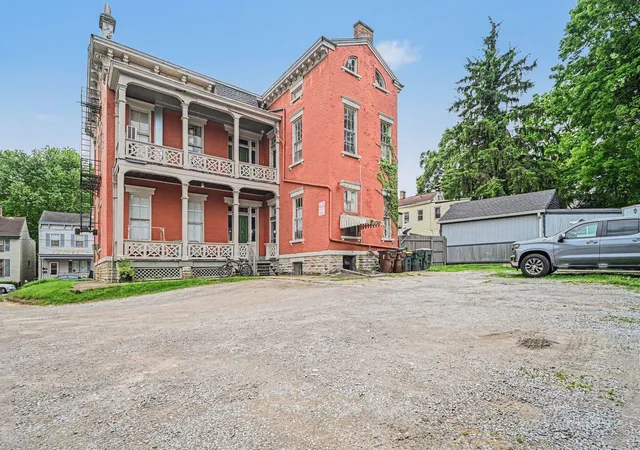 Homes for sale in Covington, KY | 716 Lewis St, Covington, KY 41011 | MLS# 643466