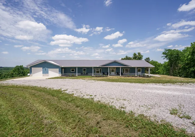 Homes for sale in Alexandria, KY | 10377 Woeste Rd, Alexandria, KY 41001 | MLS# 643501