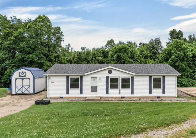 Homes for sale in Crittenden, KY | 300 Pimlico Ct, Crittenden, KY 41030 | MLS# 643506