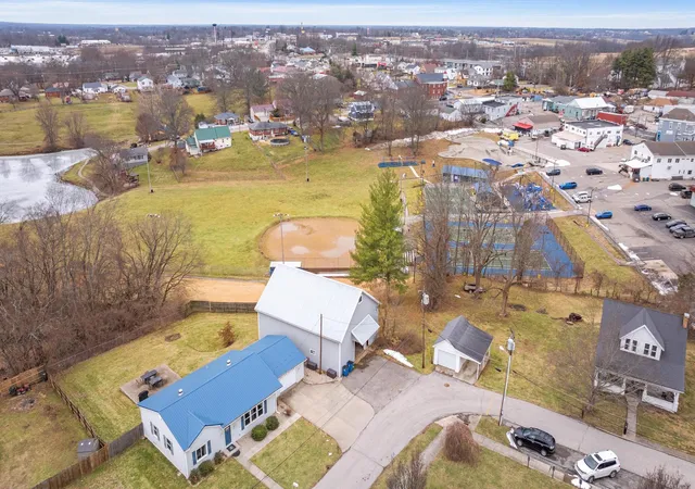 Homes for sale in Dry Ridge, KY | 12 Cross St, Dry Ridge, KY 41035 | MLS# 643581