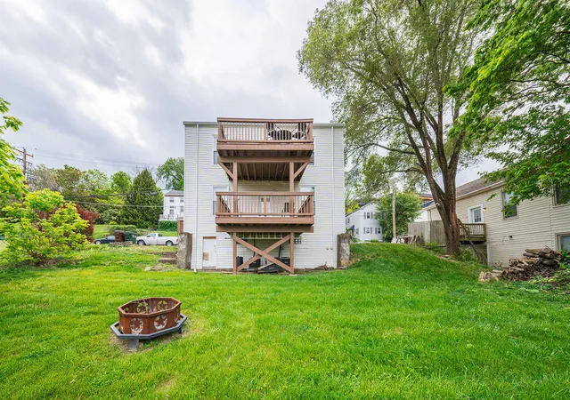 Homes for sale in Newport, KY | 1 W 13Th St, Newport, KY 41071 | MLS# 643535