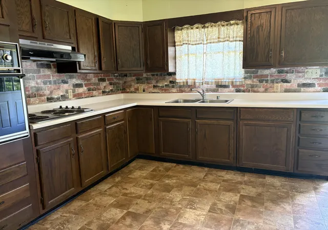 Photo 3 of Single family home for sale at 1814 Perry Ln, Burlington, KY 41005 | MLS# 643580 | Listing updated on 2026-06-12