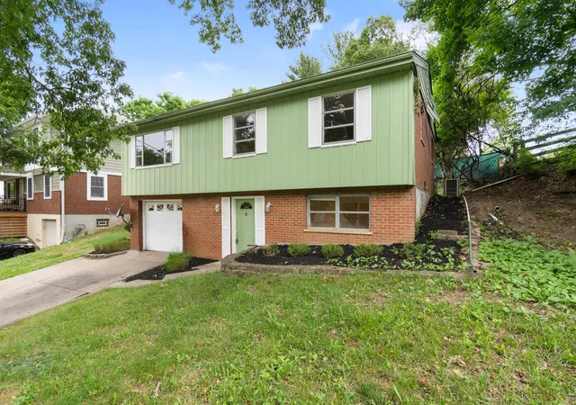 Homes for sale in Fort Thomas, KY | 479 Rossford Ave, Fort Thomas, KY 41075 | MLS# 643589