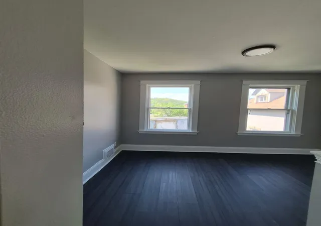 2nd image of 1907 Howell St, Covington, KY 41014 | MLS# 643639