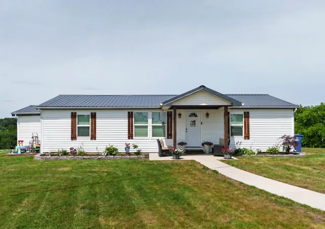 Homes for sale in Corinth, KY | 1515 Keefer Rd, Corinth, KY 41010 | MLS# 643685