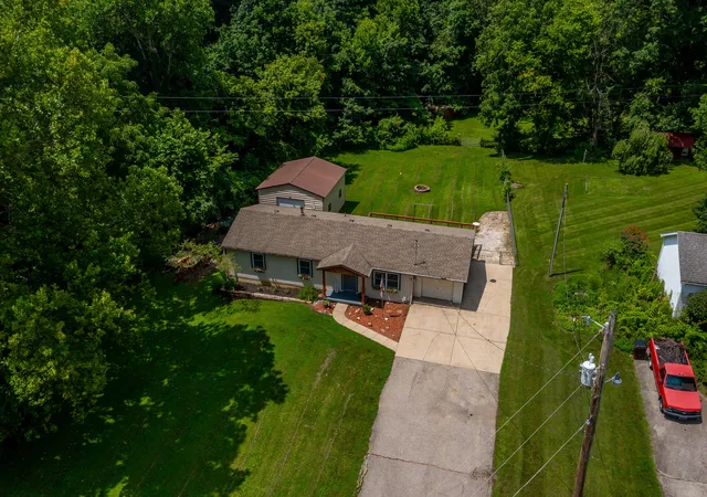 Homes for sale in Hebron, KY | 1417 N Bend Rd, Hebron, KY 41048 | MLS# 644172