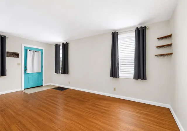 2nd image of 533 Laurel St, Ludlow, KY 41016 | MLS# 643698