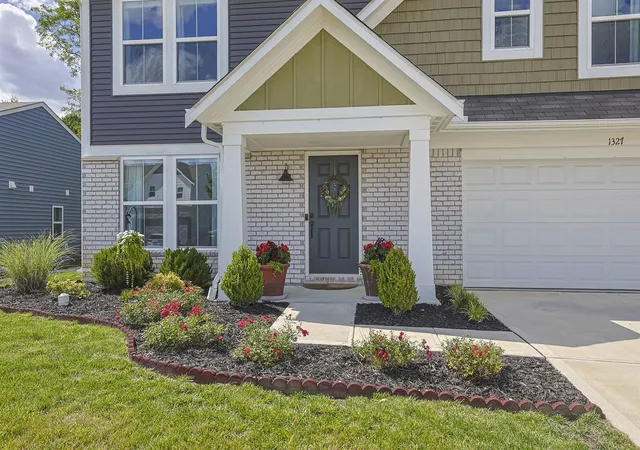 Homes for sale in Independence, KY | 1327 Meadowcrest Cir, Independence, KY 41051 | MLS# 643713