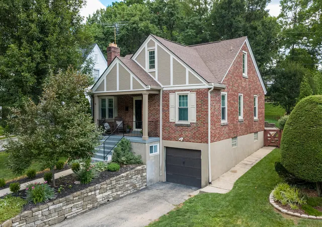 Homes for sale in Ft Mitchell, KY | 68 Greenbriar Ave, Ft Mitchell, KY 41017 | MLS# 643817