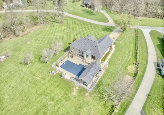 Homes for sale in Sparta, KY | 715 Heritage Dr, Sparta, KY 41086 | MLS# 643770