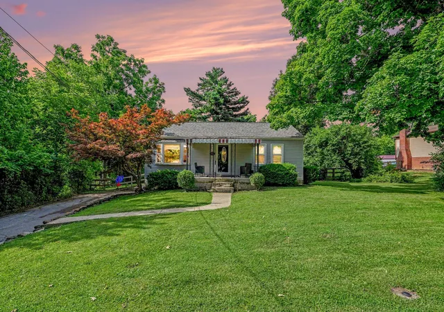 Homes for sale in Independence, KY | 663 Sycamore Dr, Independence, KY 41051 | MLS# 643798