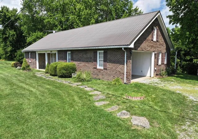 Homes for sale in Owenton, KY | 2755 Hwy 127 N, Owenton, KY 40359 | MLS# 643846