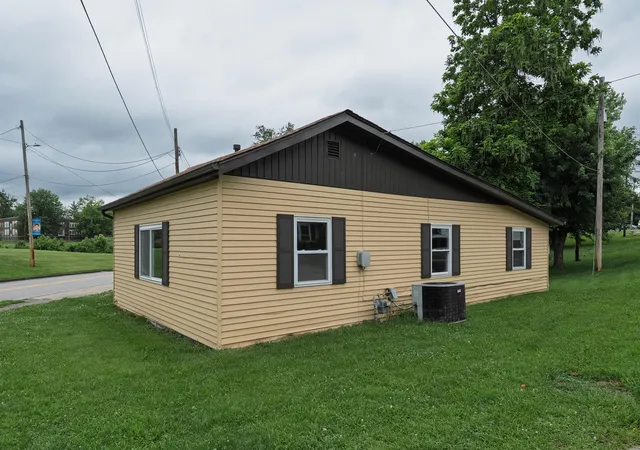 Homes for sale in Falmouth, KY | 614 Main St, Falmouth, KY 41040 | MLS# 643949