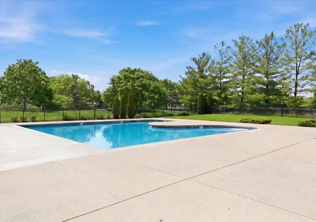 Homes for sale in Florence, KY | 9526 Harpers Ferry Dr, Florence, KY 41042 | MLS# 643774