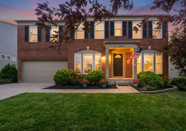 Photo 3 of Single family home for sale at 1233 Summerlake Dr, Alexandria, KY 41001 | MLS# 643907 | Listing updated on 2026-07-27