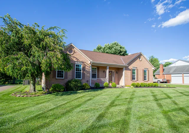 Homes for sale in Burlington, KY | 2560 Teaberry Ct, Burlington, KY 41005 | MLS# 643887