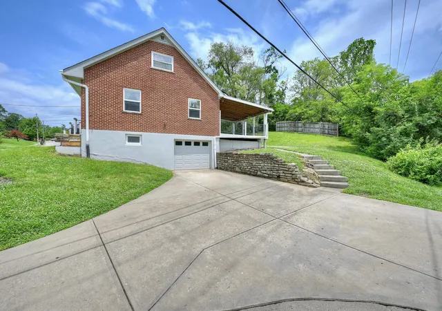 Homes for sale in Fort Thomas, KY | 256 Clover Ridge Ave, Fort Thomas, KY 41075 | MLS# 643939