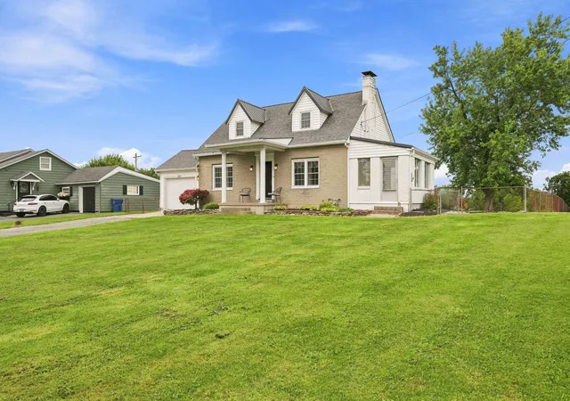 Photo 1 of Sale Pending at 232 Sunset Dr, Williamstown, KY 41097 | MLS# 645920 | Listing updated on 2026-09-09
