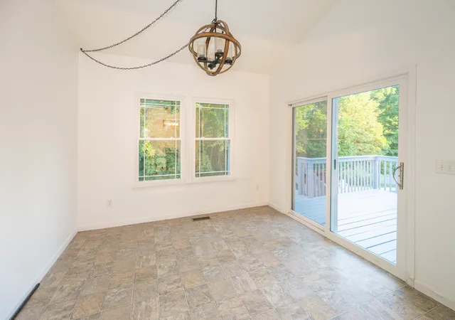 5th image of 557 Panzeretta Dr, Walton, KY 41094 | MLS# 643920