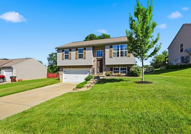 Homes for sale in Independence, KY | 6397 Regal Ridge Dr, Independence, KY 41051 | MLS# 644009