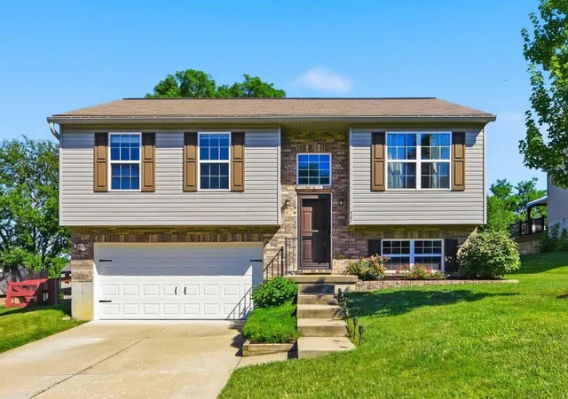 Homes for sale in Independence, KY | 6397 Regal Ridge Dr, Independence, KY 41051 | MLS# 644009