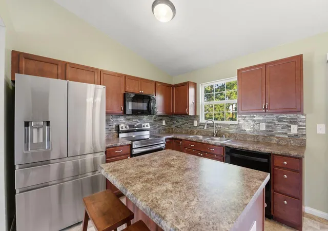 Homes for sale in Independence, KY | 6397 Regal Ridge Dr, Independence, KY 41051 | MLS# 644009