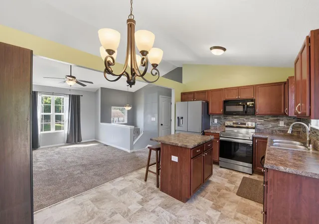 Homes for sale in Independence, KY | 6397 Regal Ridge Dr, Independence, KY 41051 | MLS# 644009