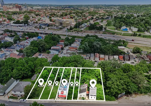 1st image of 1222 W Pike St, Covington, KY 41011 | MLS# 643931