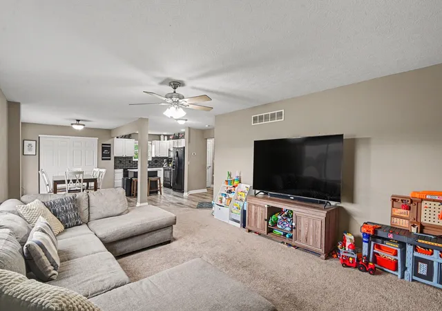Homes for sale in Burlington, KY | 6821 Gordon Blvd, Burlington, KY 41005 | MLS# 643930