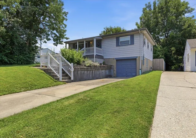 2nd image of 503 Rosary Dr, Erlanger, KY 41018 | MLS# 644741