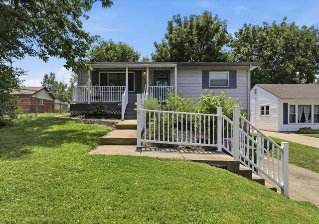 3rd image of 503 Rosary Dr, Erlanger, KY 41018 | MLS# 644741