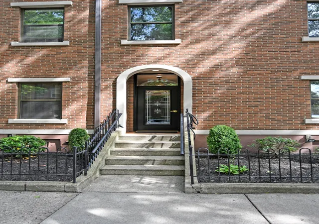 4th image of 210 E 2Nd St #B, Covington, KY 41011 | MLS# 644019