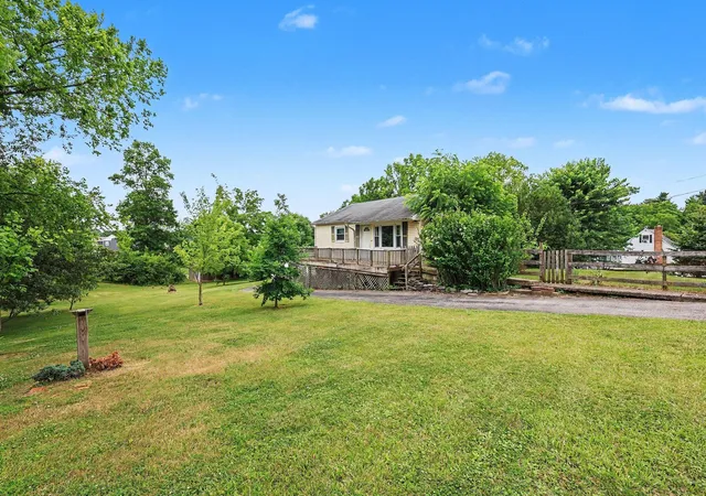 Homes for sale in Independence, KY | 6524 Sugar Tree Dr, Independence, KY 41051 | MLS# 644105