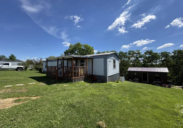 Homes for sale in Brooksville, KY | 1507 Parina Rd, Brooksville, KY 41004 | MLS# 644053