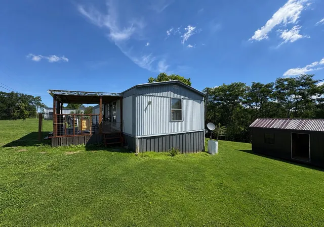 Homes for sale in Brooksville, KY | 1507 Parina Rd, Brooksville, KY 41004 | MLS# 644053