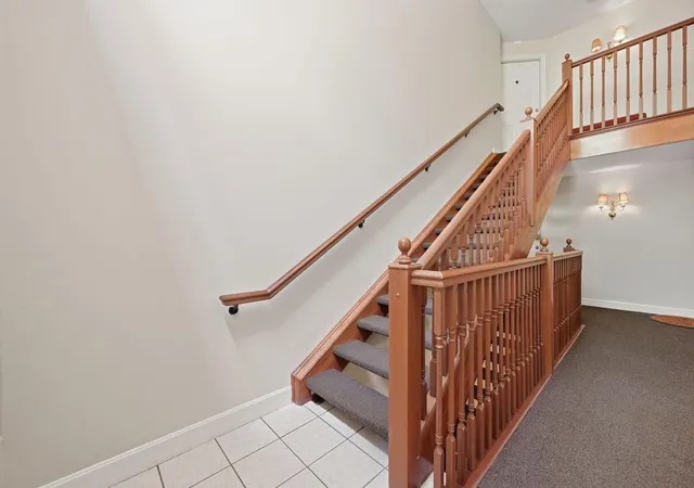 Homes for sale in Crescent Springs, KY | 2133 Clareglen Dr #304, Crescent Springs, KY 41017 | MLS# 644024
