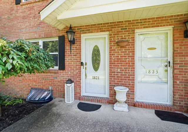 Homes for sale in Burlington, KY | 1821 Val Ct, Burlington, KY 41005 | MLS# 644060