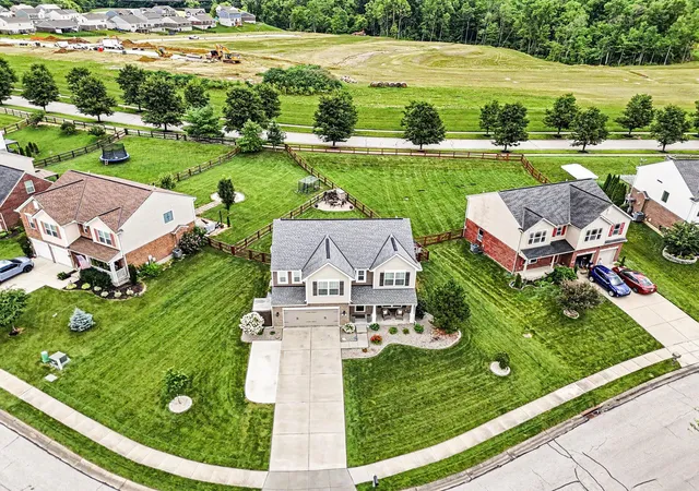 Homes for sale in Burlington, KY | 4195 Firewood Trl, Burlington, KY 41005 | MLS# 644028