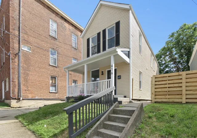Homes for sale in Dayton, KY | 616 Walnut St, Dayton, KY 41074 | MLS# 644033