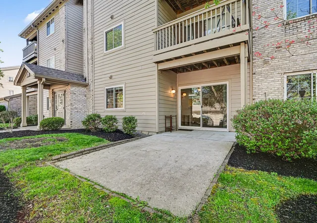 Homes for sale in Burlington, KY | 2316 Sawmill Ct #103, Burlington, KY 41005 | MLS# 644039