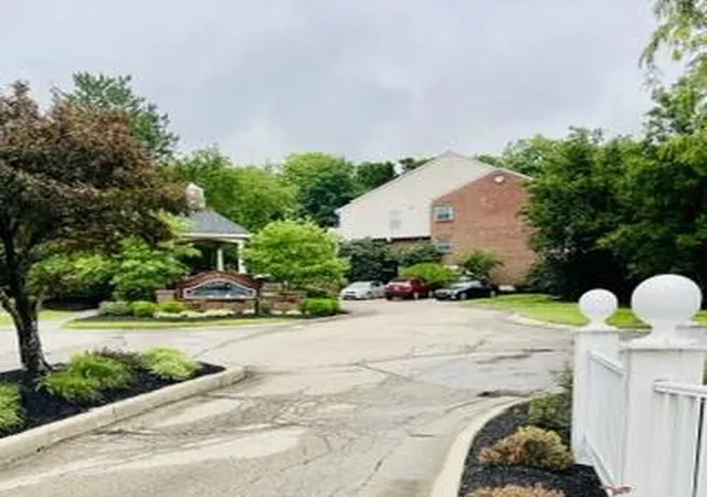 2nd image of 2484 Fountain Pl, Fort Mitchell, KY 41017
